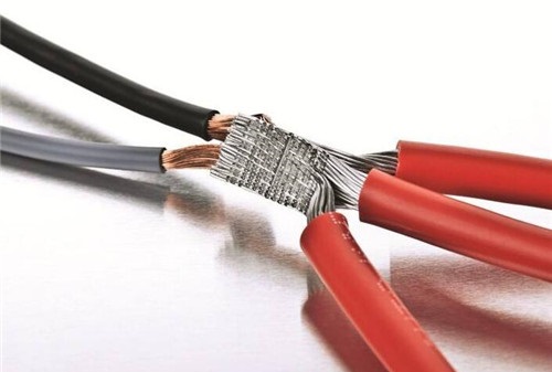 铜线与铝线可以拧在一起吗?(图1) 铜线与铝线可以拧在一起吗?(图1)